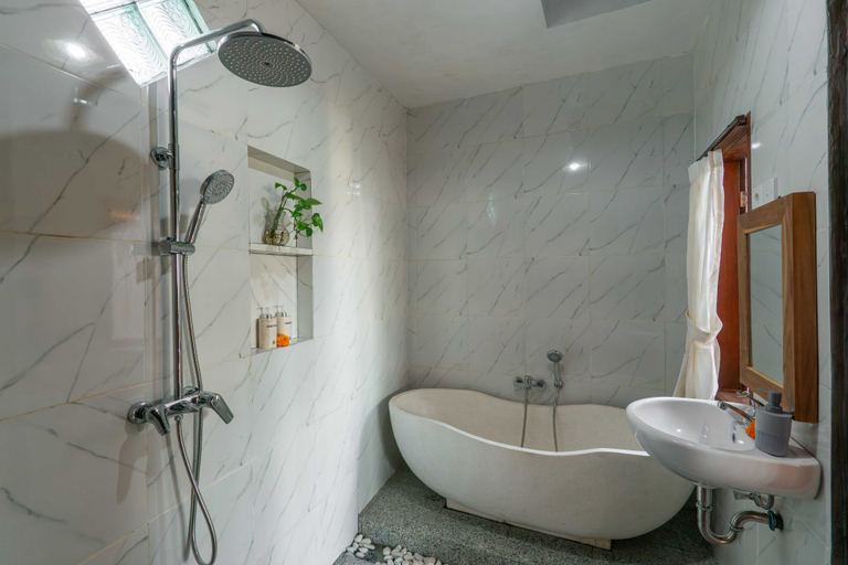 Bathroom 5, Pondok di Uma Villa Ubud by Bali Cabin, Gianyar