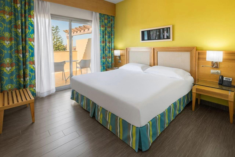 Bedroom 3, Elba Costa Ballena Beach & Thalasso Resort., Cádiz