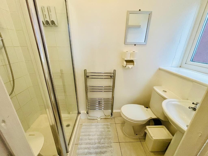 Bathroom 3, Le Papillon Hotel Blackpool, Blackpool