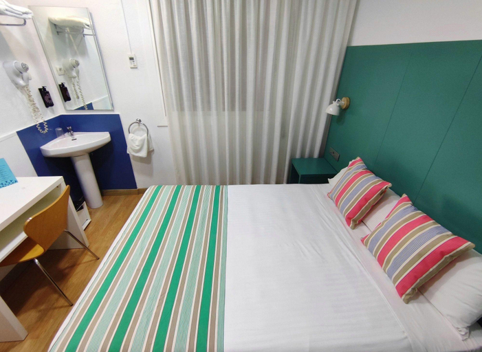 Bedroom 3, Yomo Hostal Bcn Port, Barcelona