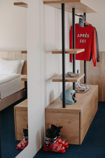 Bedroom 2, Hotel Alpina, Kazbegi