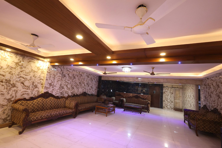 Bathroom, Airport Hotel The Paramont, Delhi