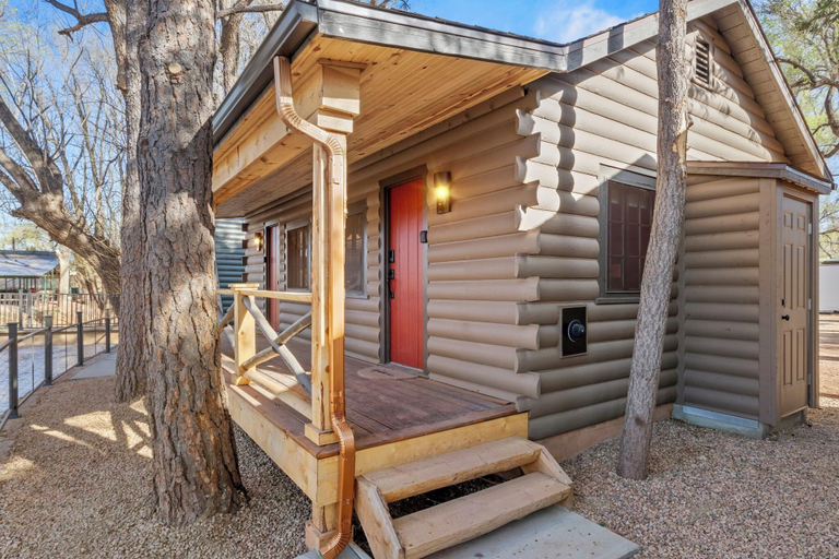 Primary image, Timber Lodge Cabin 20, El Paso
