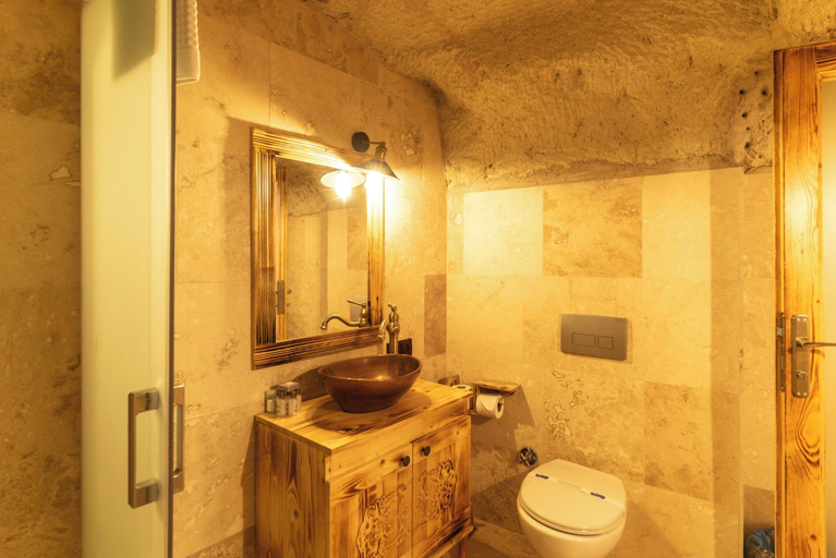 Bathroom 4, Cappadocia Ennar Cave and Swimming Pool, Nevşehir