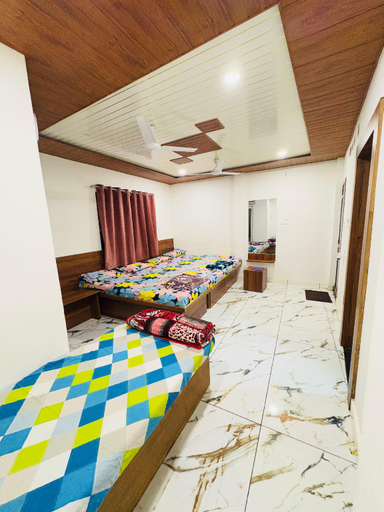 Bedroom, Hotel Shree Siddhi vinayak, Ujjain