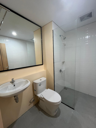 Bathroom 5, Inn Home Gentan, Sukoharjo