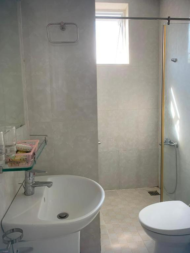 Bathroom 4, Lotus Apartment Hotel, Vũng Tàu