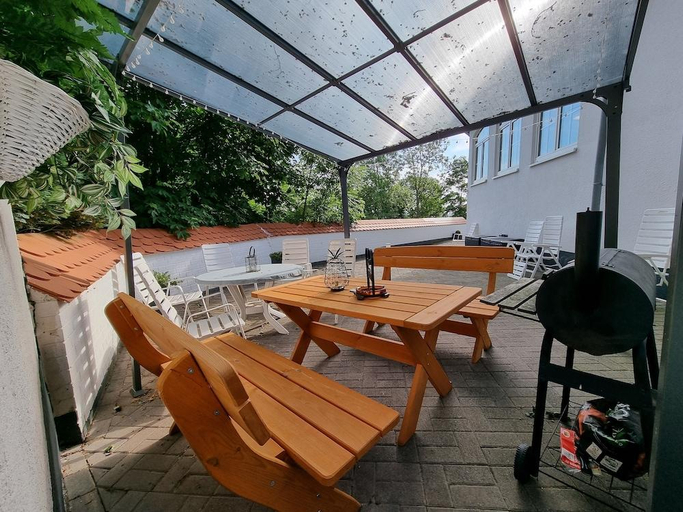 Others 5, Hotel Hennesburg, Eisenach