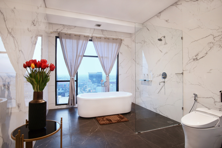 Bathroom 5, Bono Hotel by ARTOTEL - Pekanbaru, Pekanbaru