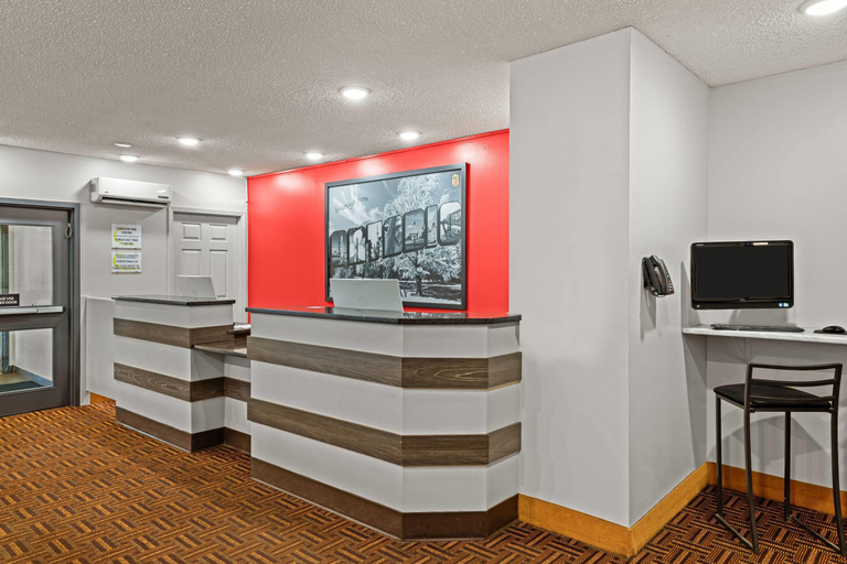 Public Area 2, Super 8 by Wyndham Thunder Bay, Thunder Bay
