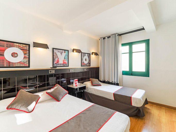Bedroom, Hostal Athenas, Barcelona