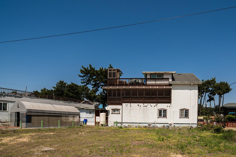 Exterior & Views 1, Mongsanpo Memory Pension, Taean