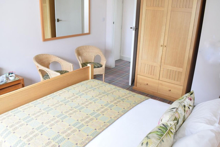 Bedroom 3, Knoll House, Dorset