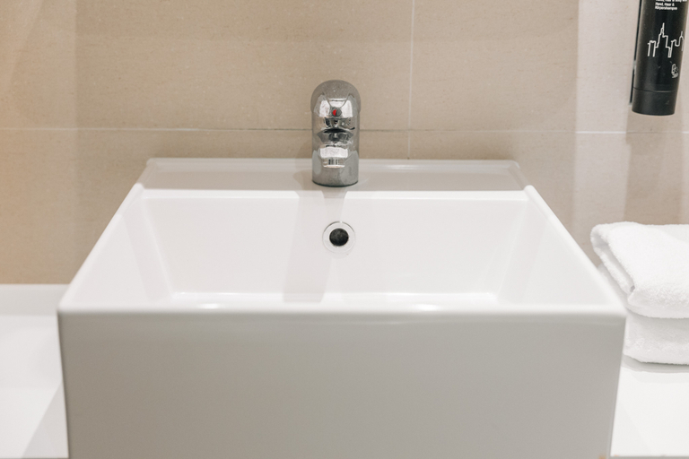 Bathroom 3, Homaris The Corner - Self-Check In, Frankfurt am Main