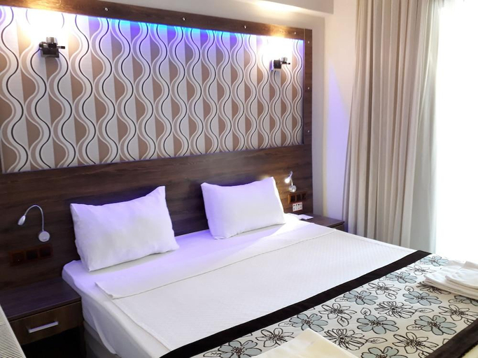 Bedroom 2, Dolphin Apart & Hotel, Ortaca