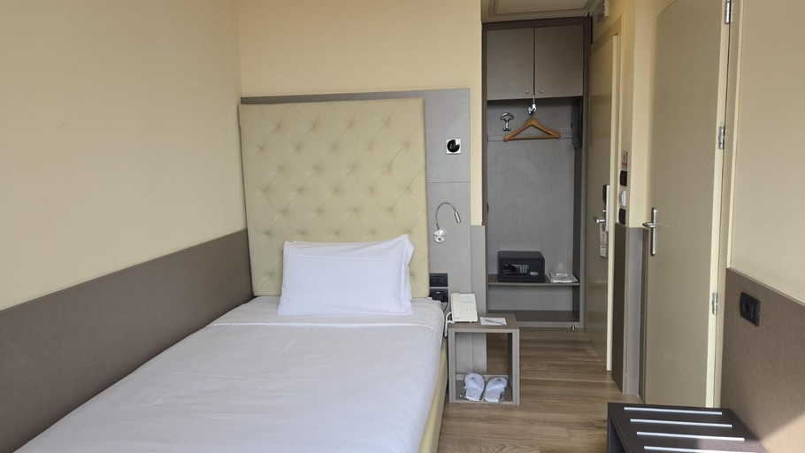 Bedroom 2, iH Hotels Milano Bocconi, Milano