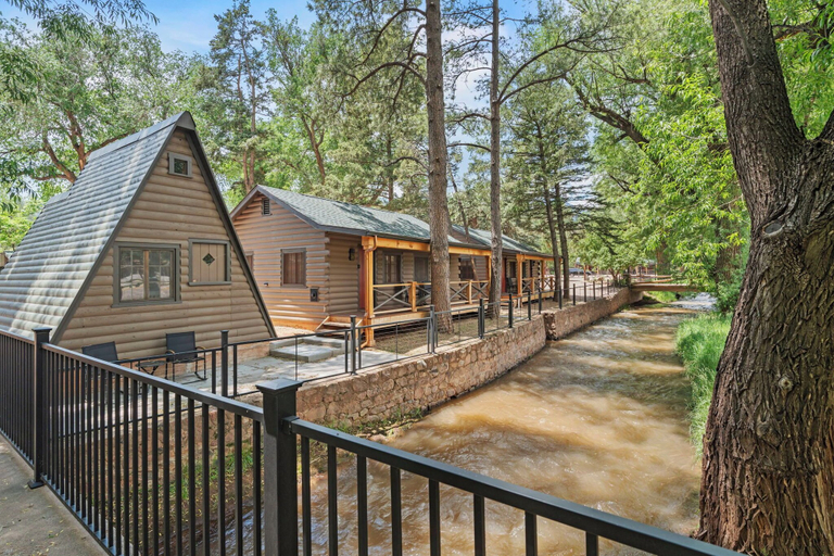 Property grounds 3, Timber Lodge Cabins 27, El Paso