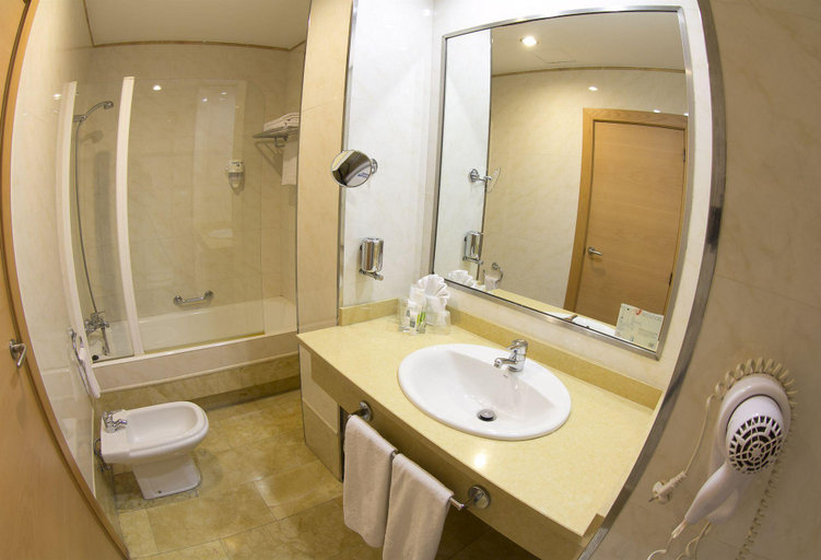 Bathroom 3, Hotel Los Habaneros, Murcia