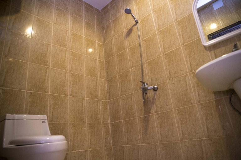 Bathroom 5, Al Eairy Serviced Apartments Company 4 - شركة العييري للشقق المخدومة شركة شخص واحد