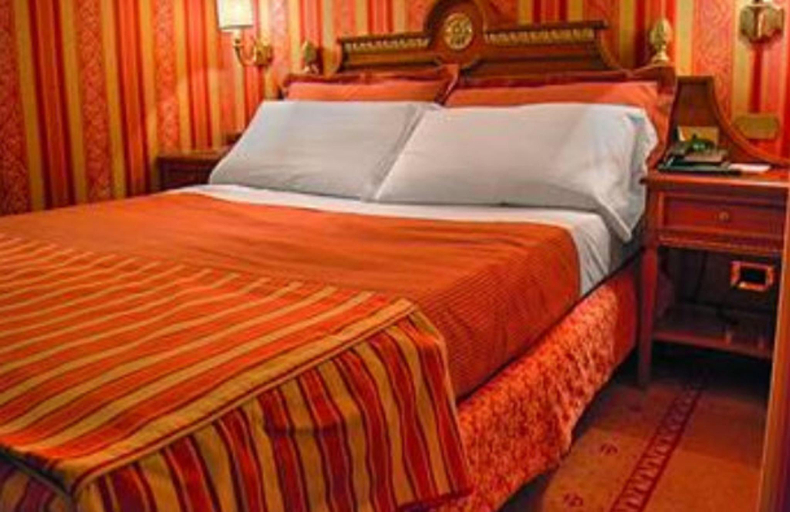 Bedroom 2, BB Hotels Smarthotel Bailey's , Roma