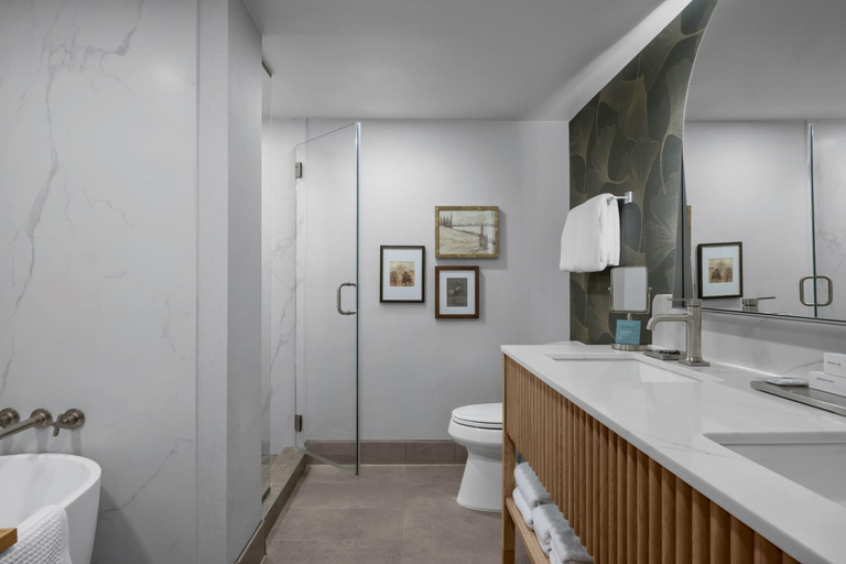 Bathroom 4, The Grove Hotel, Ada