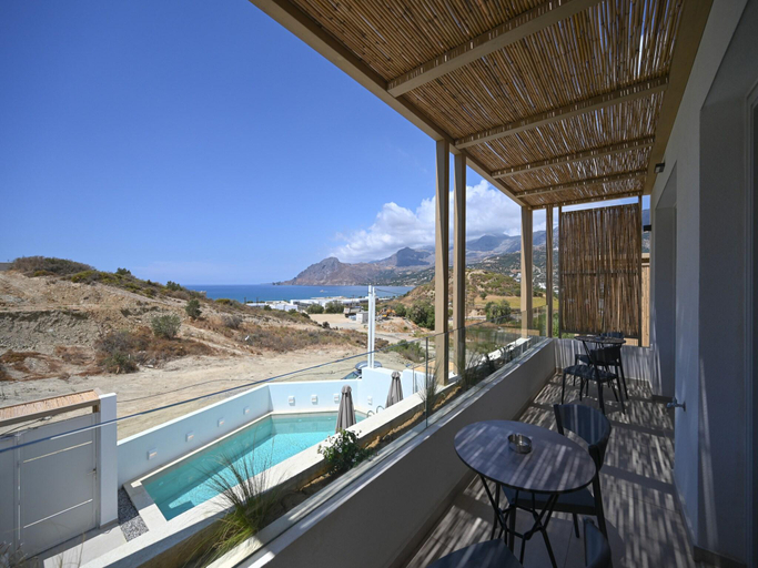 Others 5, Villa in Crete with Pool Beach Access, Crete