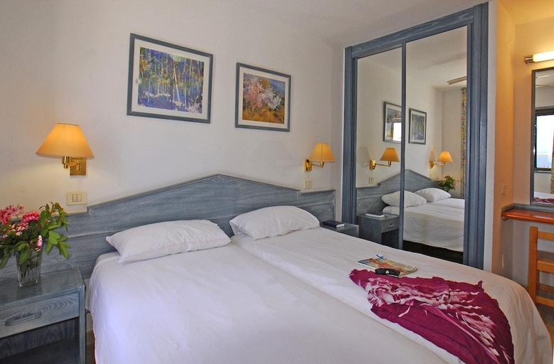 Bedroom 3, Hotel Altamar, Las Palmas