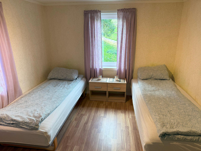 Bedroom 3, Spacious house, with boat, in beautiful landscape, Tustna