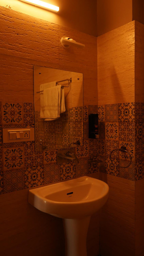 Bathroom 5, J Startup House, Jaipur