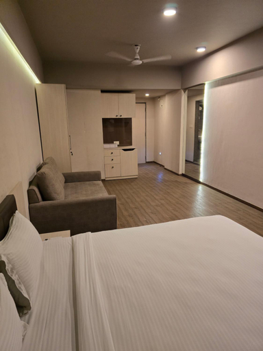 Bedroom 3, Weekend Address, Surat