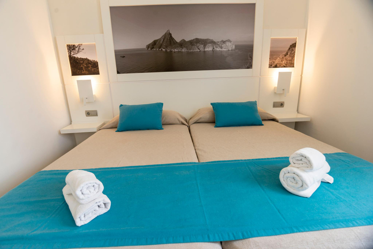 Bedroom 3, Apartamentos Bora Bora - Adults Only, Baleares