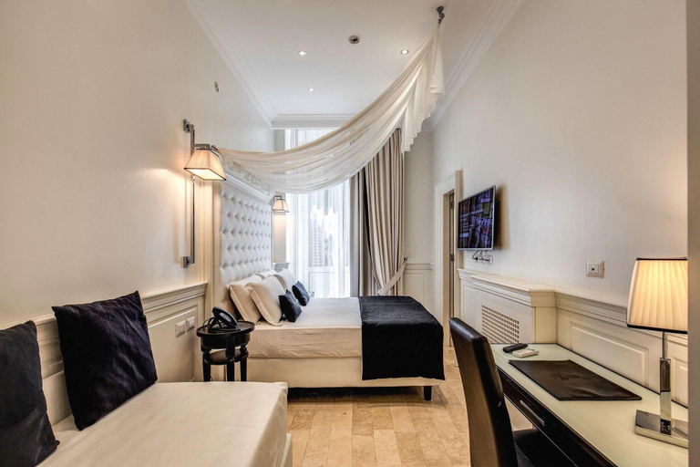 Bedroom 2, Hotel dei Quiriti, Rome