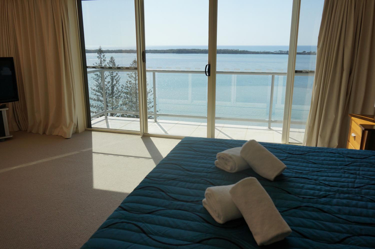 Bedroom 3, Moorings Beach Resort, Caloundra - Caloundra S.