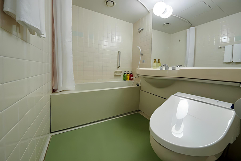 Bathroom 4, Hotel Sun Palace Kyuyokan, Naha
