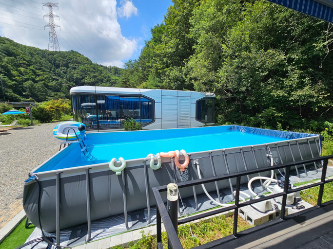 Sport & Beauty 2, Galaxy-X Hotel-type Caravan Glamping & Pension, Pyeongchang