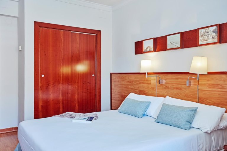 Bedroom 3, Prestige Victoria, Girona