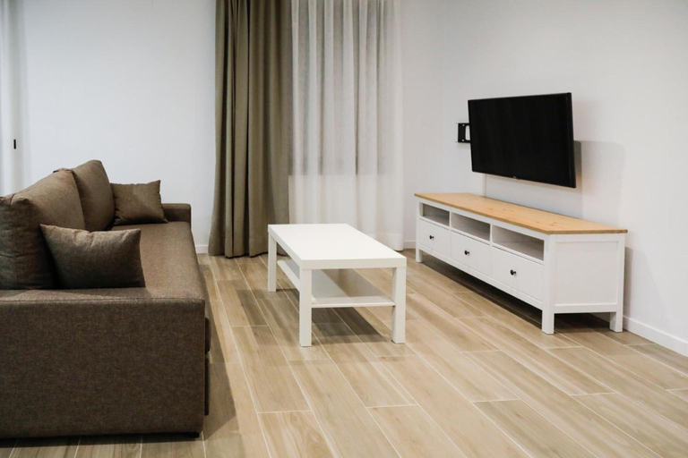 Others 5, SM Apartments Station, Lleida