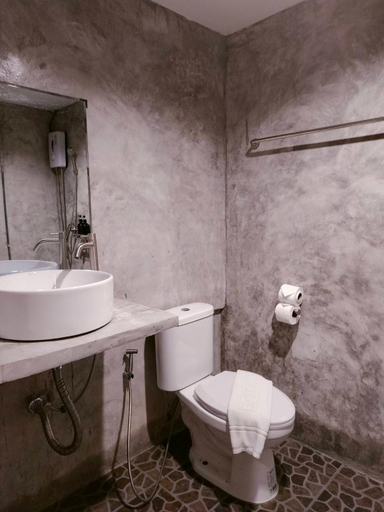 Bathroom 4, Thansila Resort, Muang Ranong