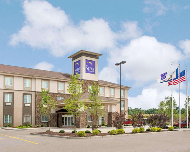 Exterior & Views 2, Sleep Inn & Suites Parkersburg-Marietta, Wood