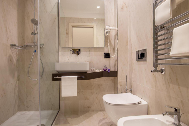 Bathroom 5, Azoris Royal Garden Leisure & Conference Hotel, Ponta Delgada