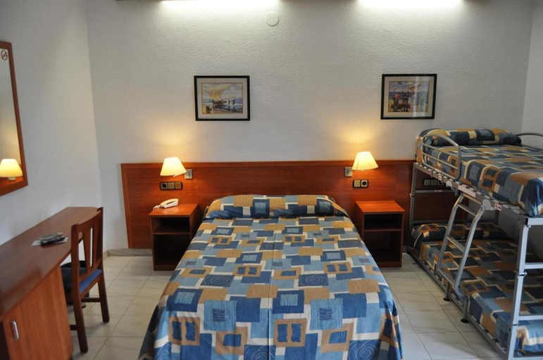 Bedroom 3, Nautilus Hotel, Girona
