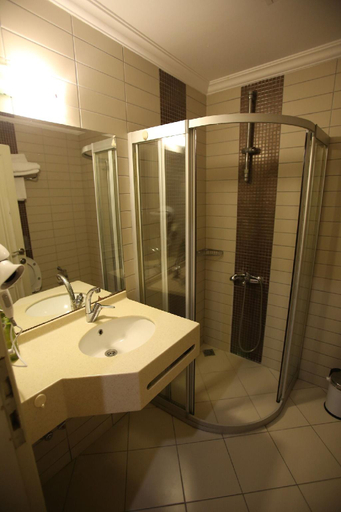 Bathroom 5, Melissa Moment Apart, Kemer