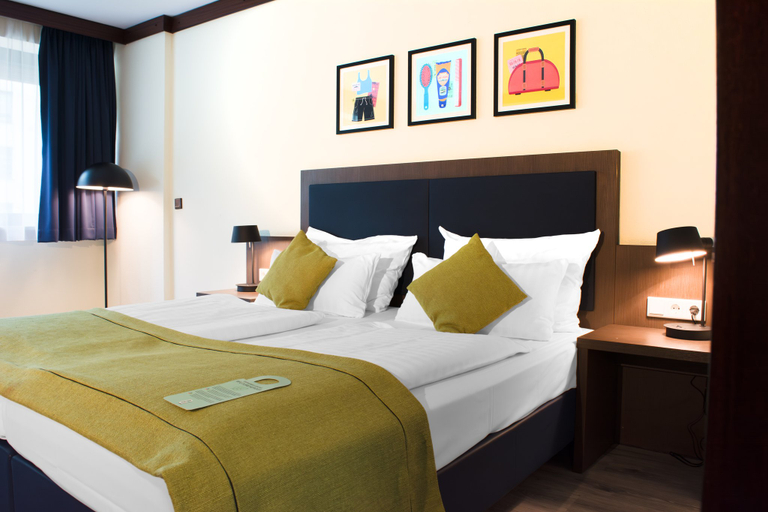 Bedroom 3, Garner Hotel FRANKFURT - PALMENGARTEN by IHG, Frankfurt am Main