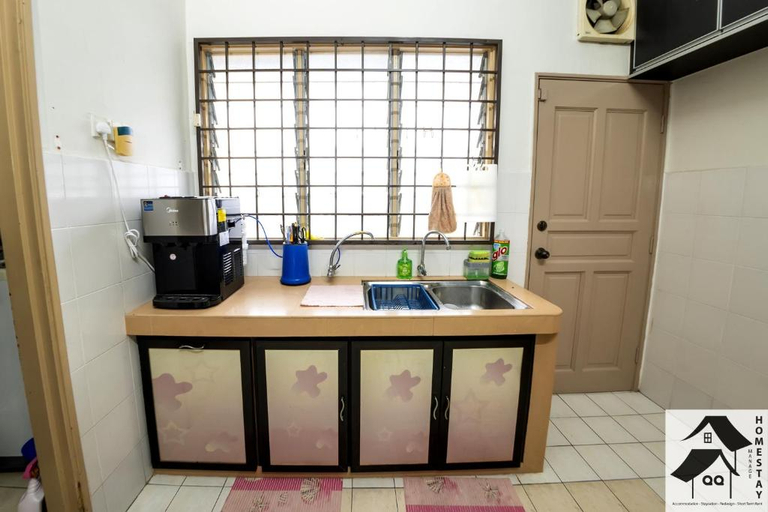 Others 5, S3 Homely Delight Homestay-3R2B, Seremban