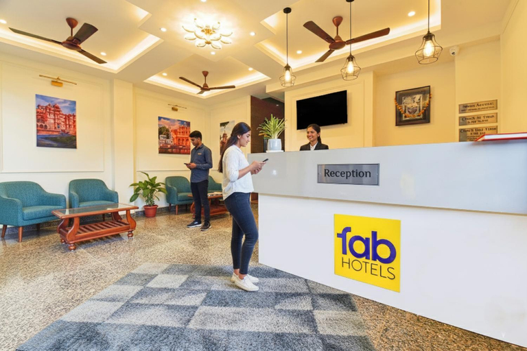 Public Area 2, Fabhotel Samrat Regency, Udaipur