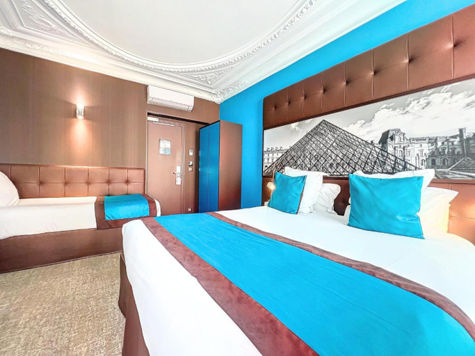 Bedroom 2, Savvas-Demar Hotel, Ionian Islands