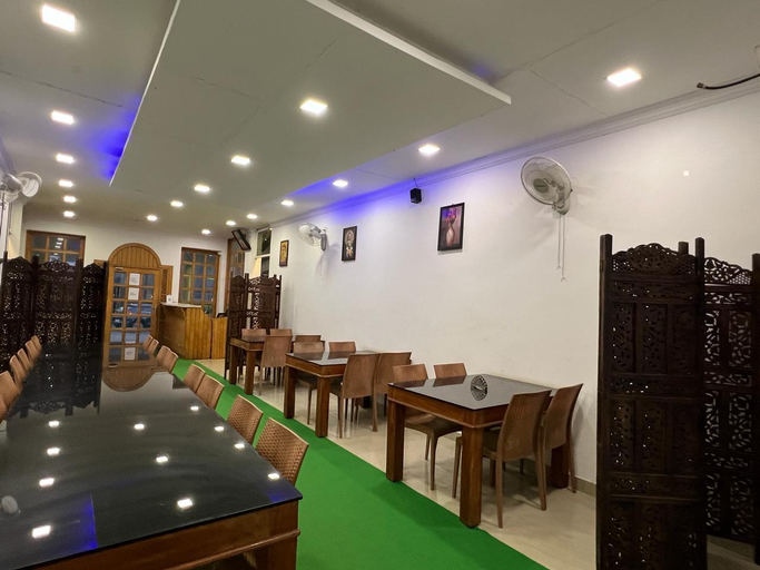 Food & Drinks 3, Meghamala Resorts, Idukki