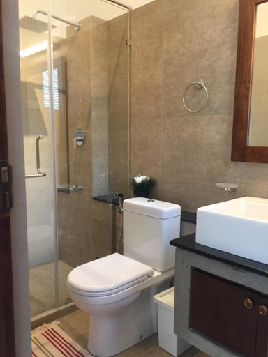 Bathroom 3, Silina Airport Residence, Katana