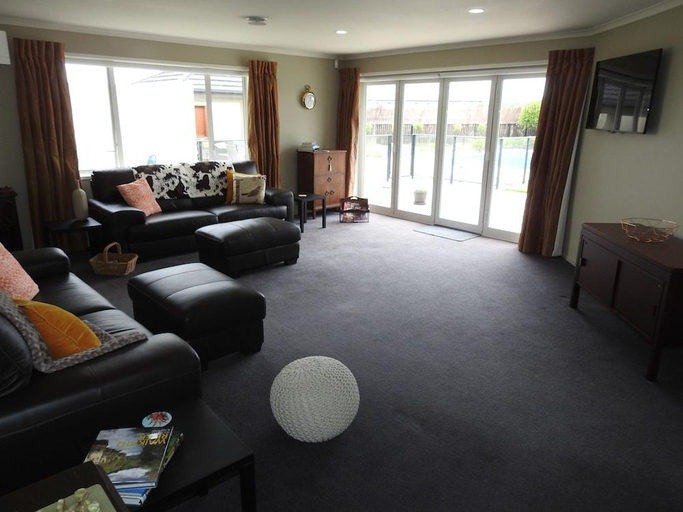 Others 4, Grasslands Bed & Breakfast, Waipa