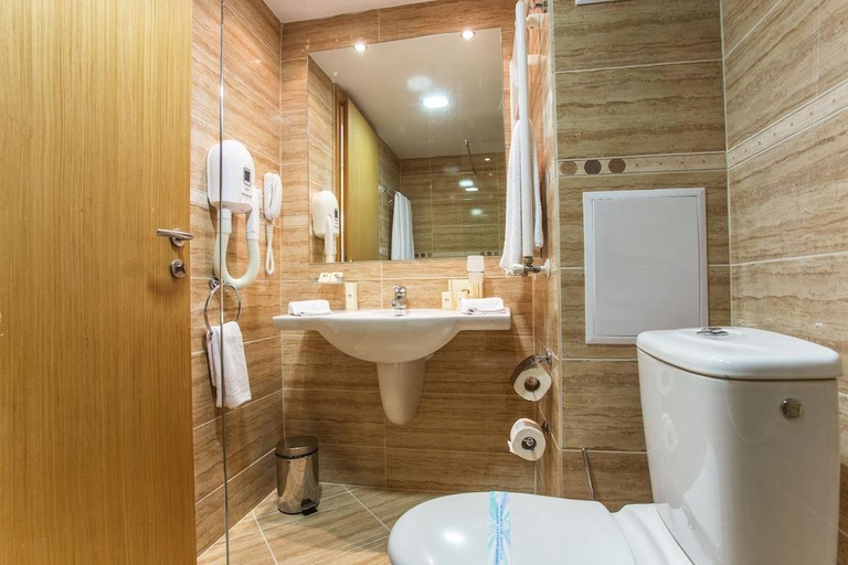 Bathroom 4, Hotel Coral Sozopol, Sozopol